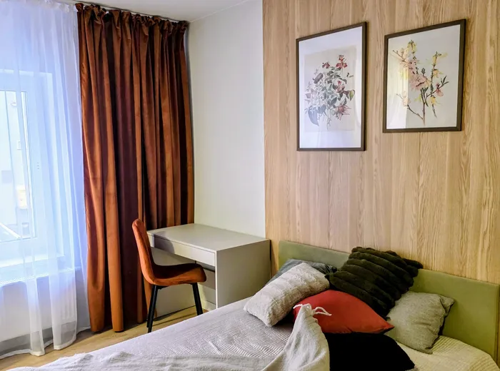 Panele STRAMA w domu modułowym (70)