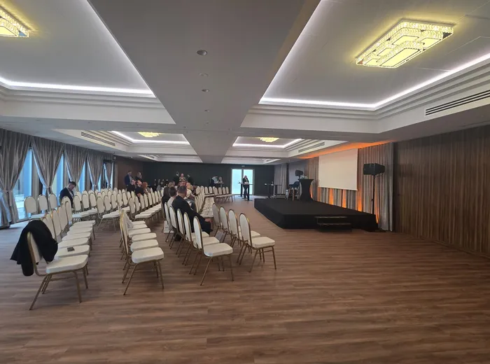 Panele ścienne STRAMA w sali bankietowej (17)
