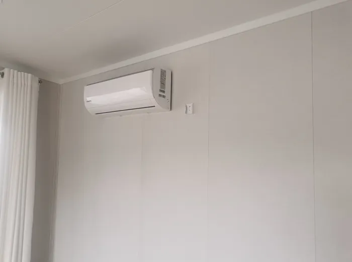 Panele ścienne STRAMA w salonie (35)